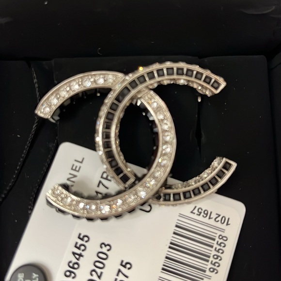 Baguette Black & Crystal CC Brooch - Picture 3 of 5